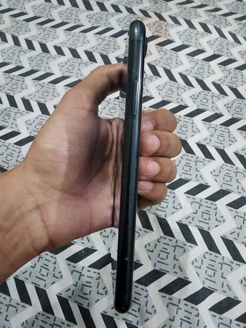Apple iPhone XR 2