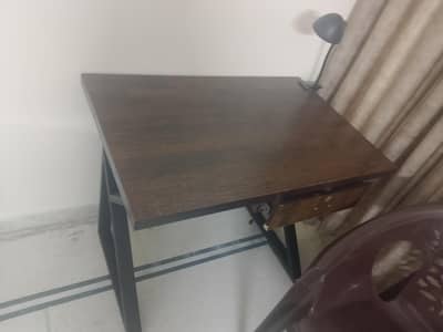 study table with lamp