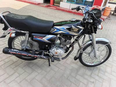 Honda CD 125 cc black colour