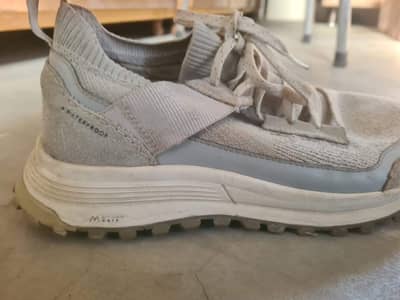 Clarks Beige/Grey Men's Sneakers – Waterproof Outdoor Shoes