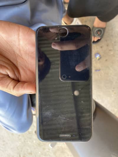 Apple iPhone 7