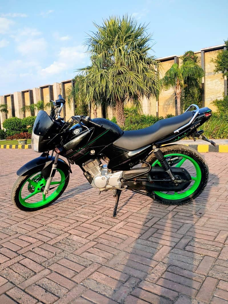 ybr 125 1