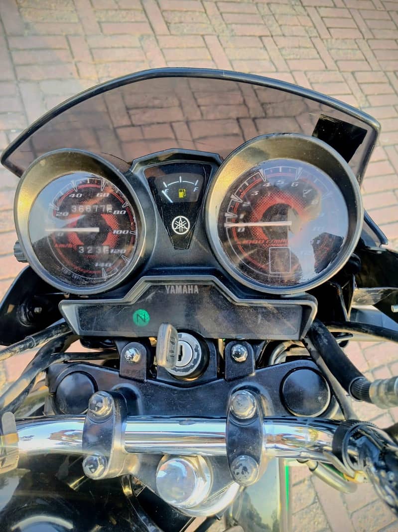 ybr 125 6