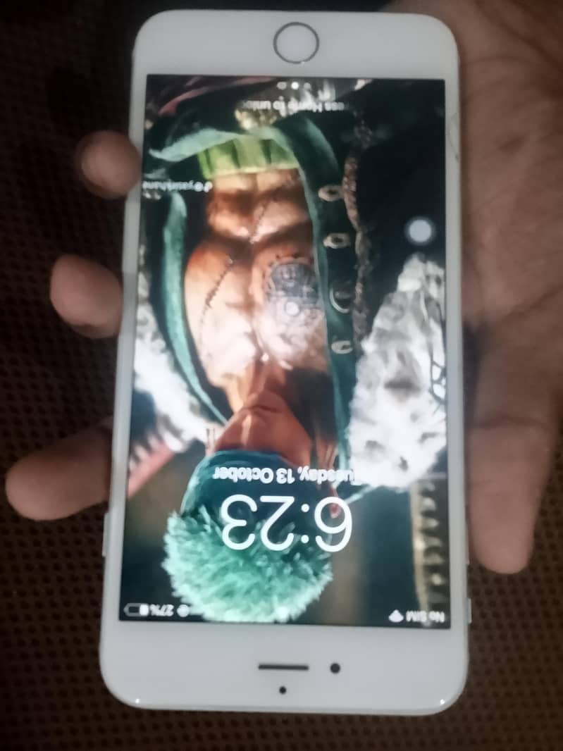 Apple iPhone 6 Plus 3