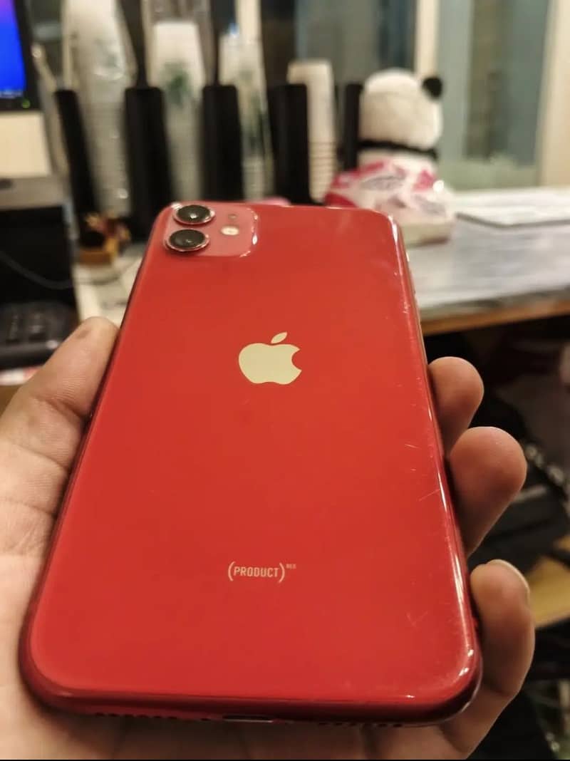 iPhone 11 3