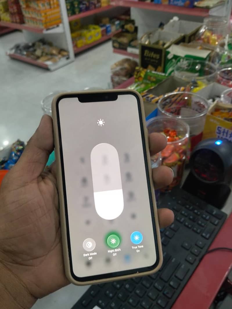 Apple iPhone 11 Pro Max 0
