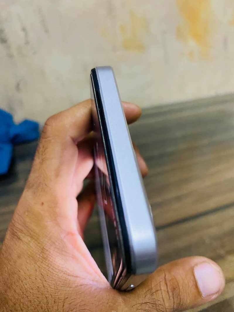 Realme C71 3