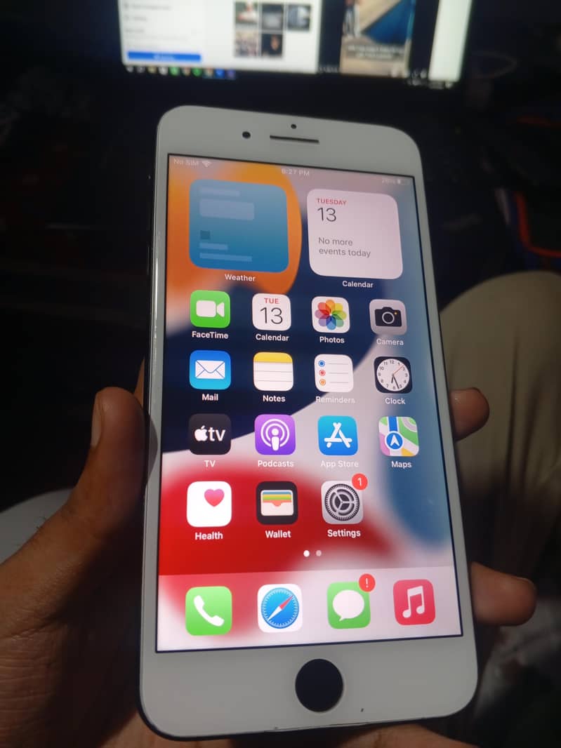 Apple iPhone 7 Plus 0