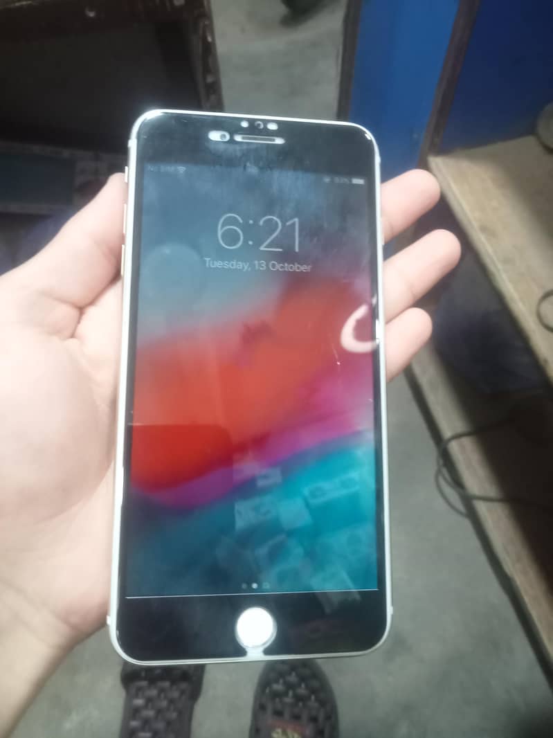 Apple iPhone 6 Plus 0