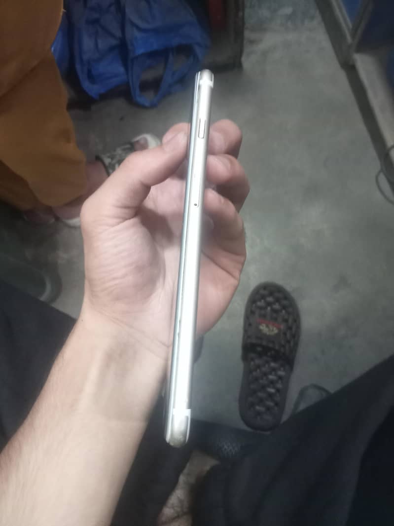Apple iPhone 6 Plus 2