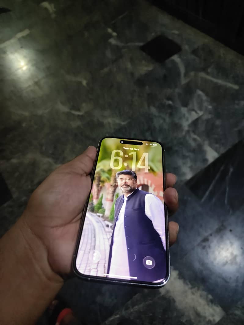 Apple iPhone 14 Pro Max 1