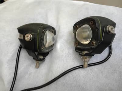2 pieces pair fog lights led lights.