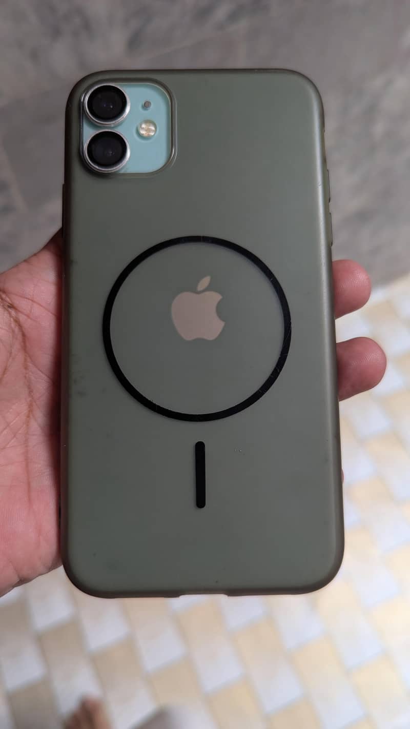 Apple iPhone 11 4
