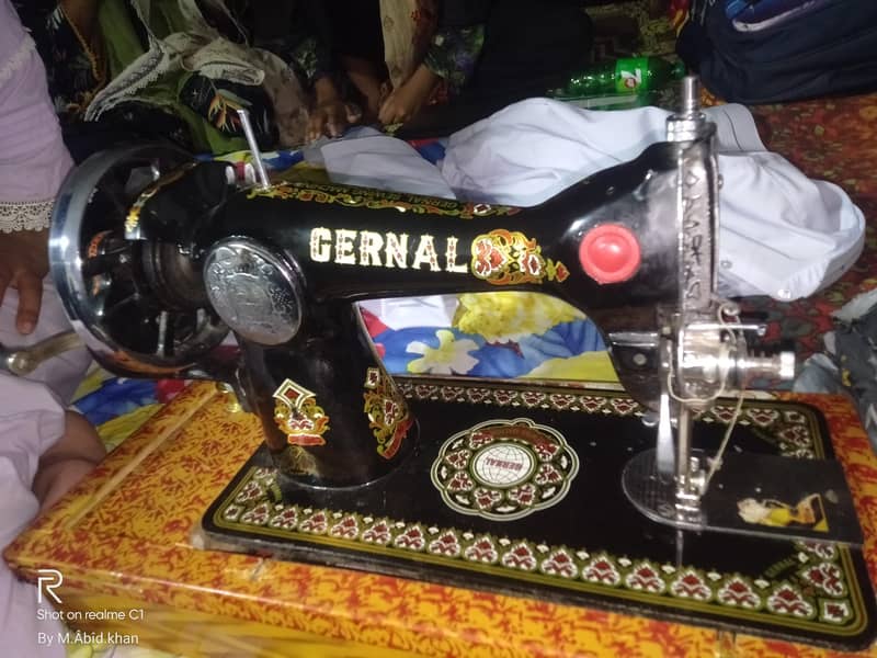 Gernal sewing machine 0