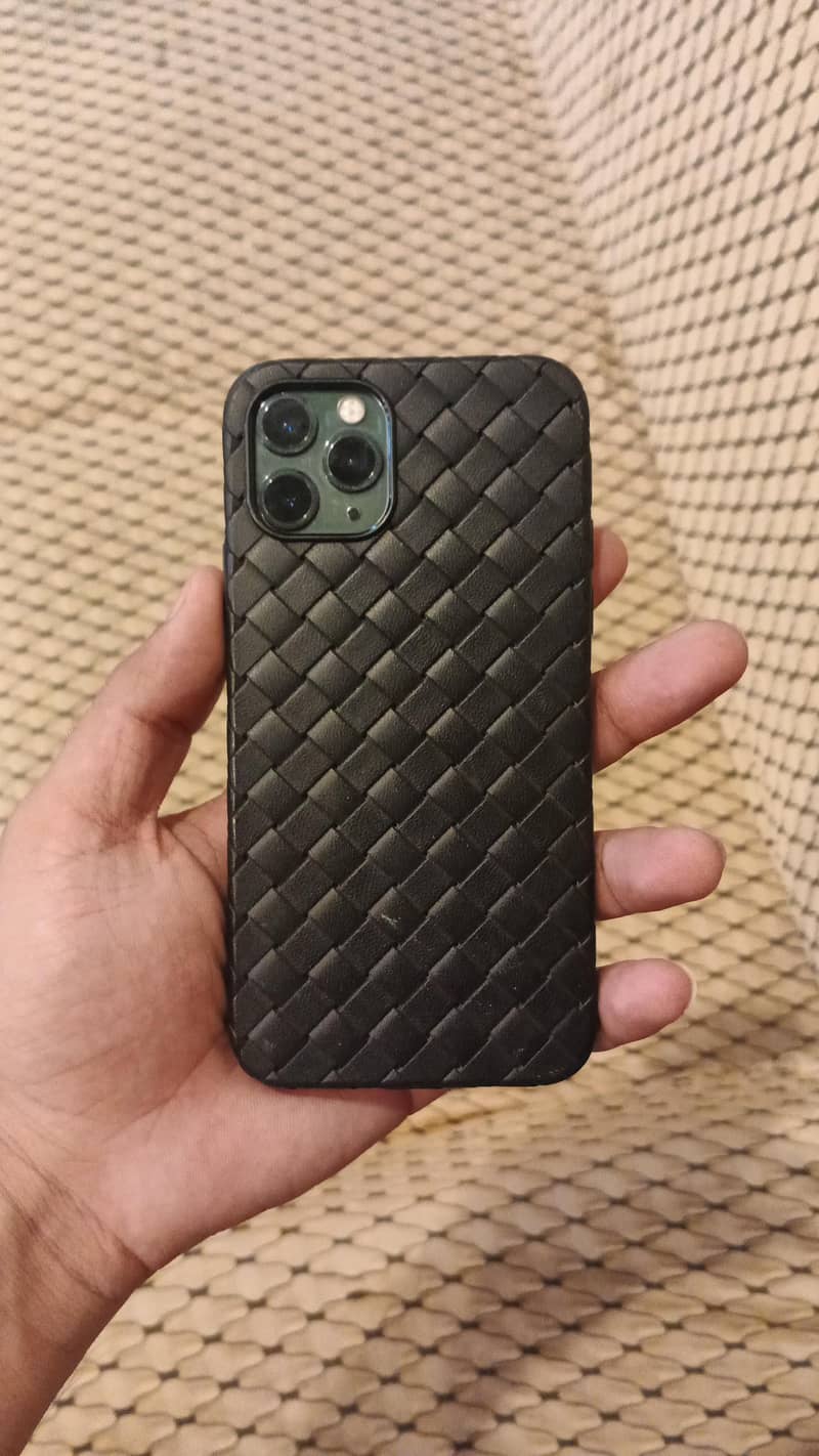 Apple iPhone 11 Pro 2