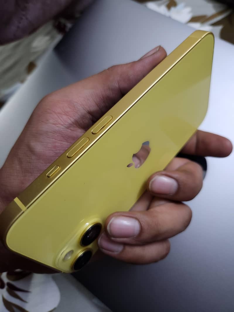 Apple iPhone 14 3