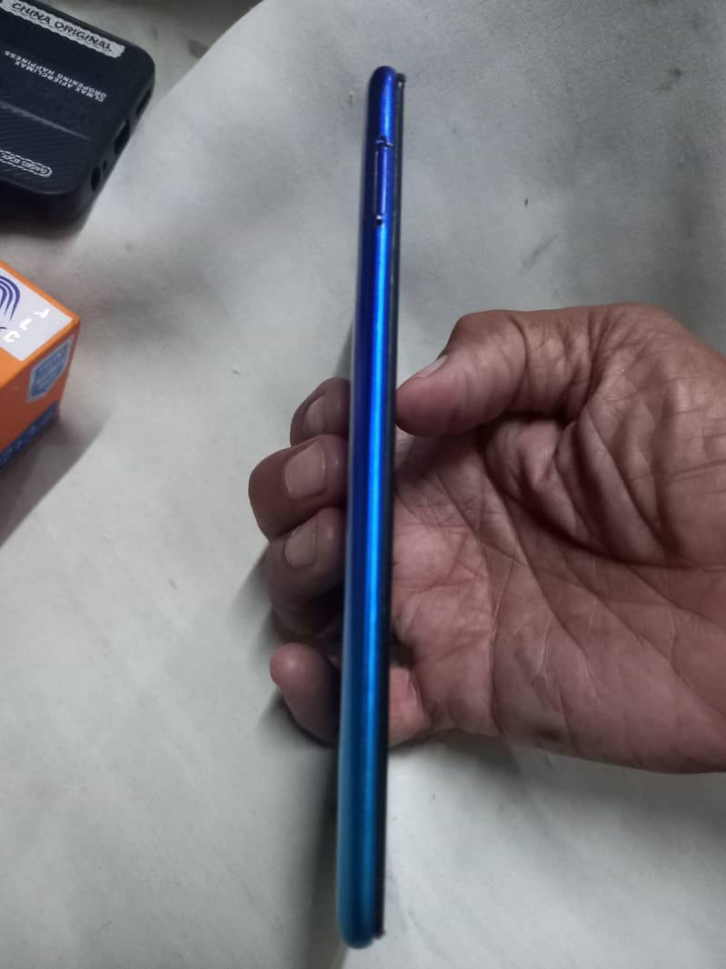 Tecno Spark 4 7