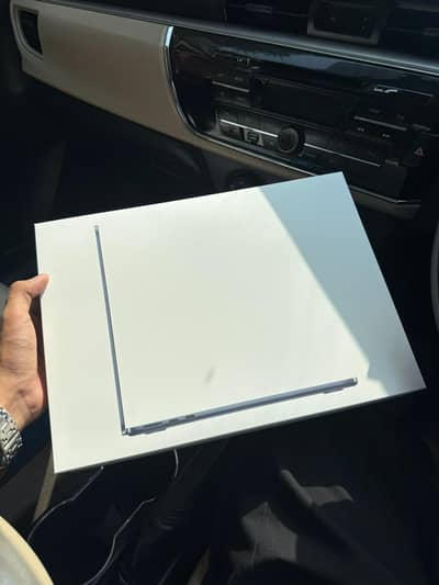 Apple MacBook Air M5 13-inch 16GB RAM 512GB SSD Midnight Box Packed
