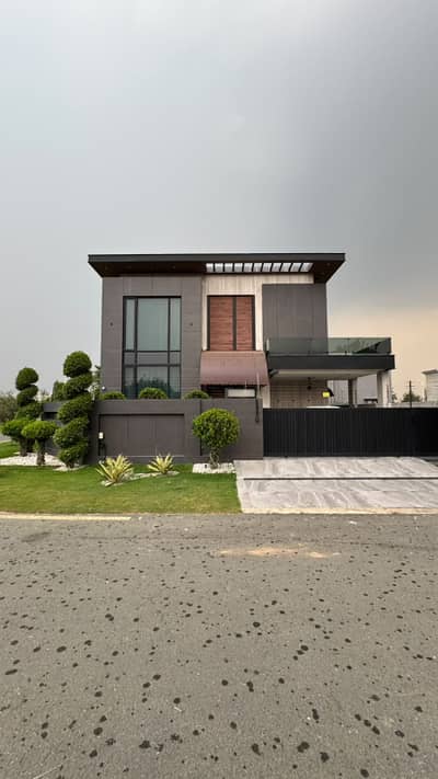 1 Kanal Ultra-Modern Designer House For Sale | Stunning Elevation & 5 Master Bedrooms | DHA Lahore