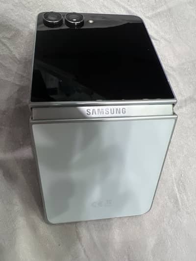 Samsung Mobile Z Flip 7