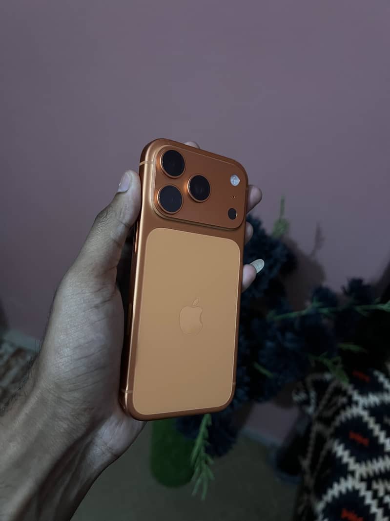 Apple iPhone 17 Pro 0