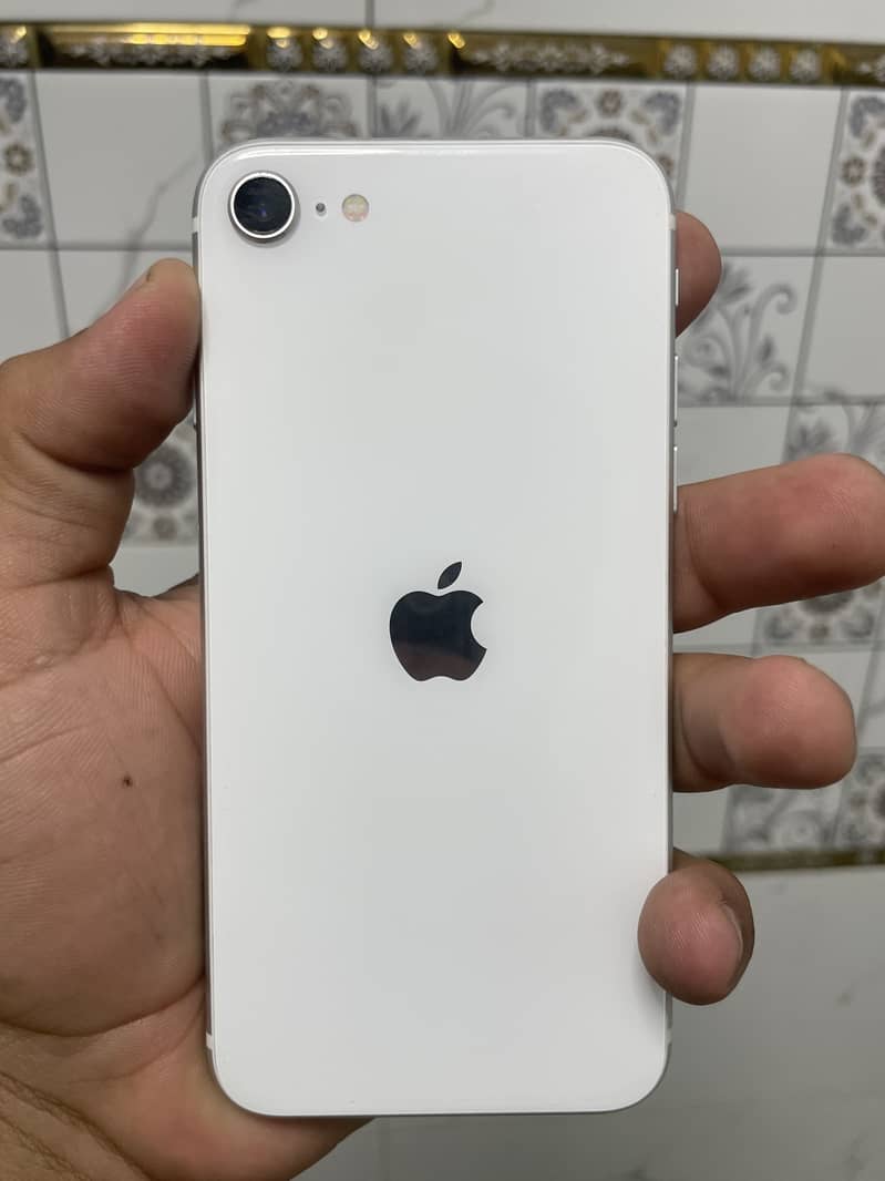 Apple iPhone SE 0