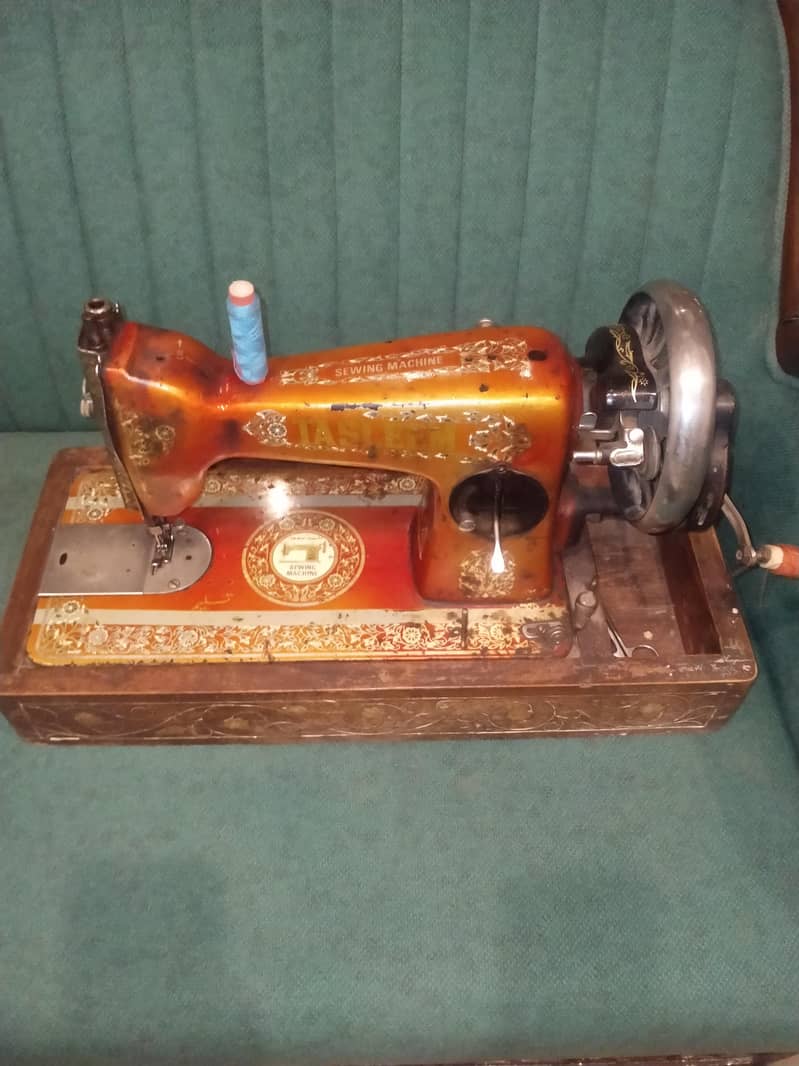 Manual Sewing Machine 0