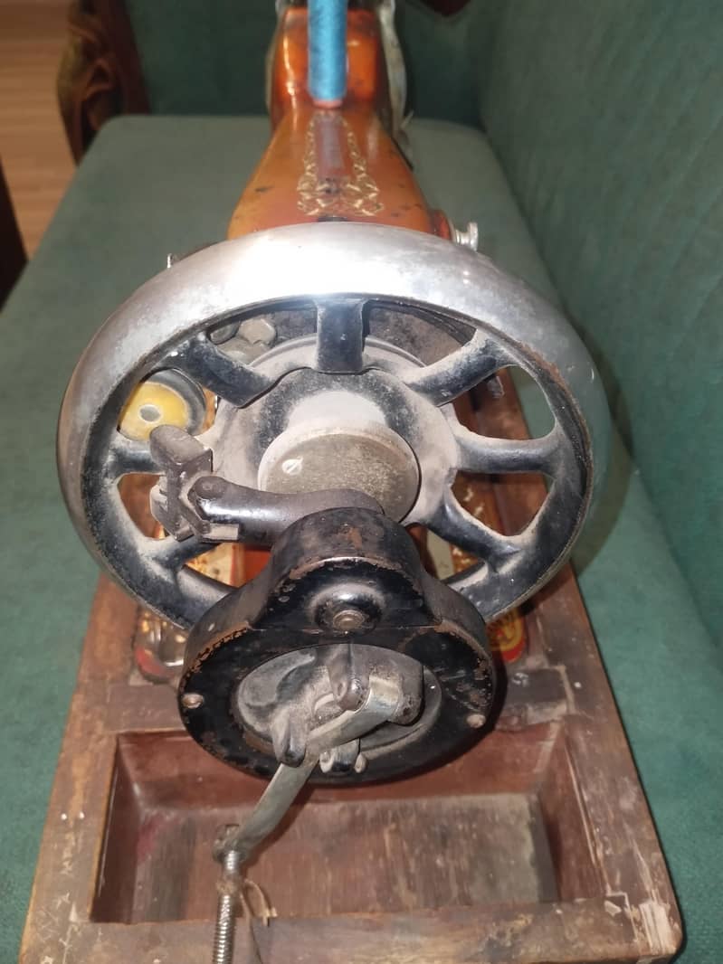 Manual Sewing Machine 3
