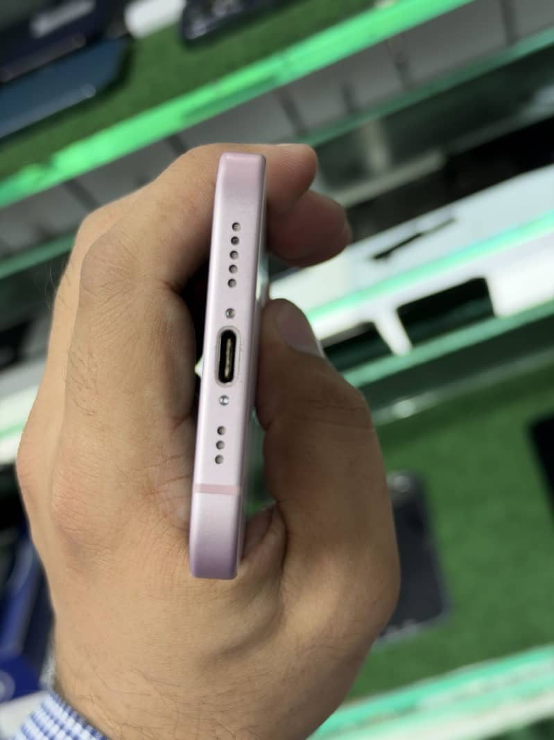 Apple iPhone 15 1