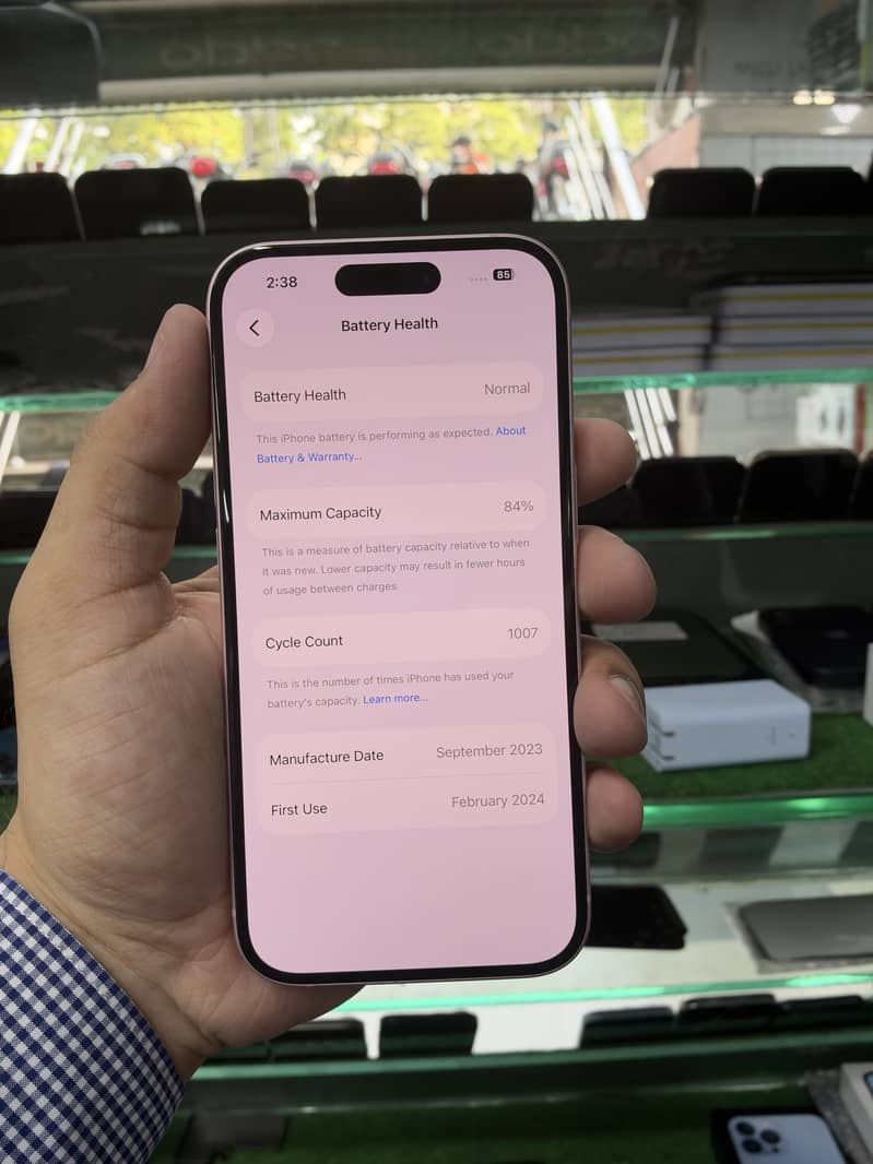 Apple iPhone 15 5