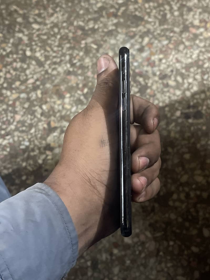Apple iPhone X 2