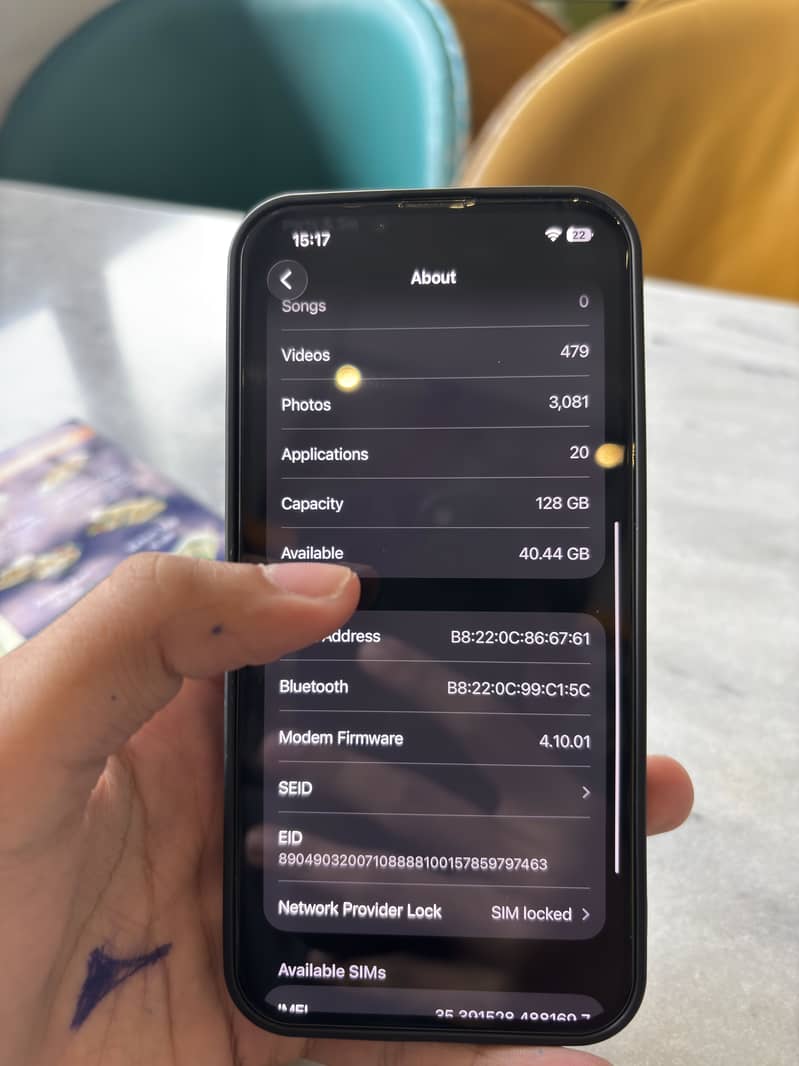 Apple iPhone 14 4