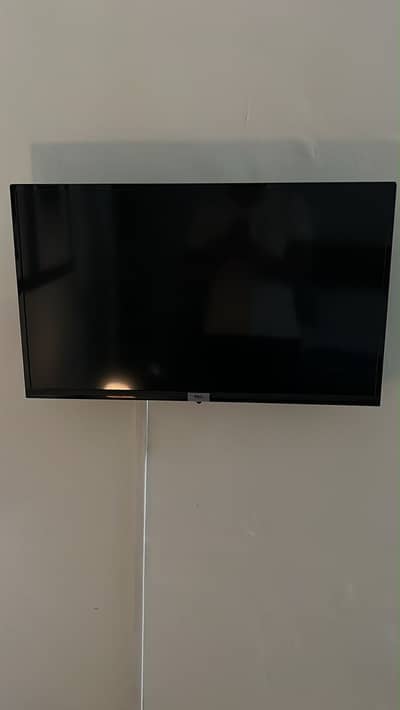 32 inch TCL smart LED tv