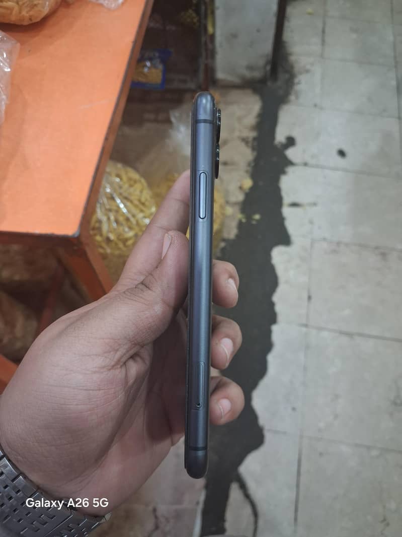 Apple iPhone 11 1