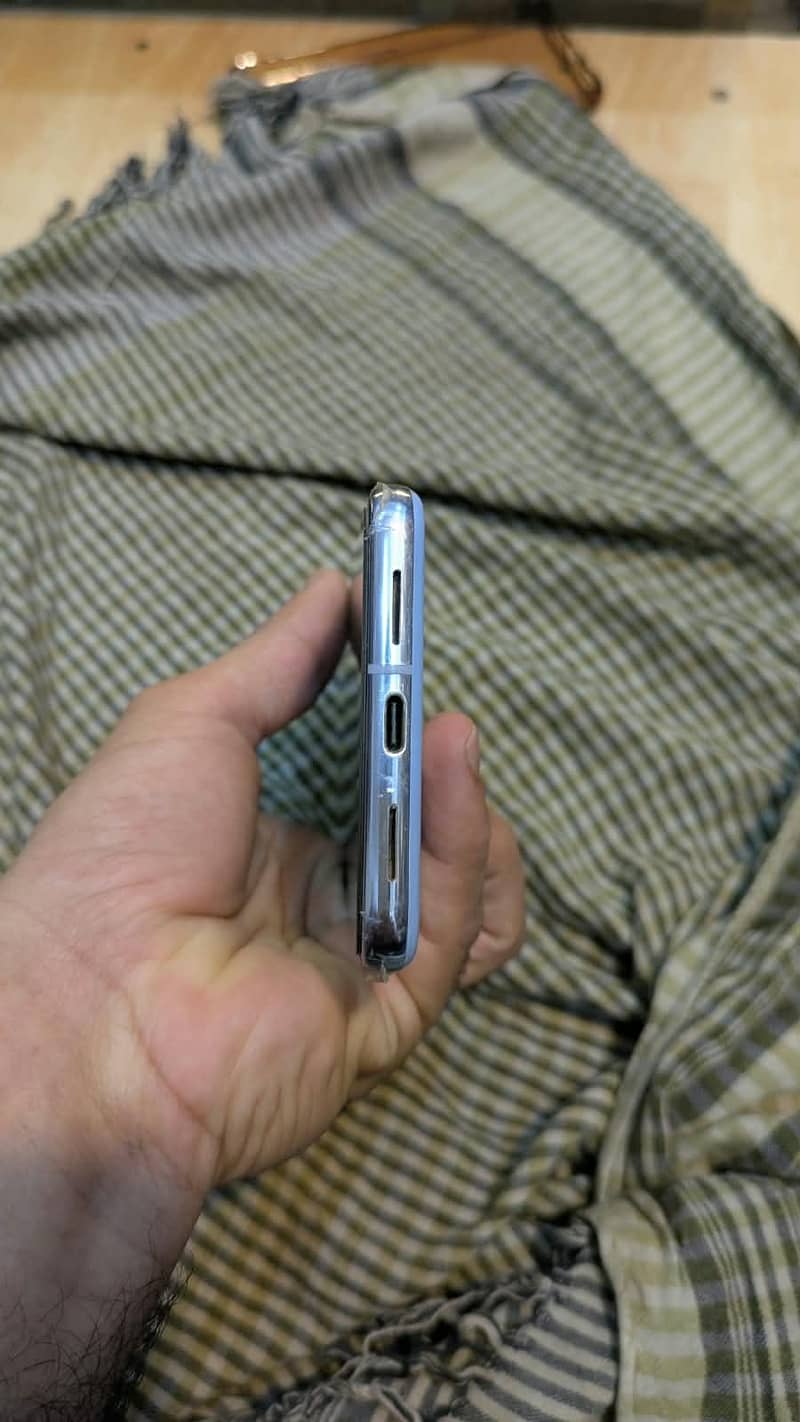 Google Pixel 8 Pro 2