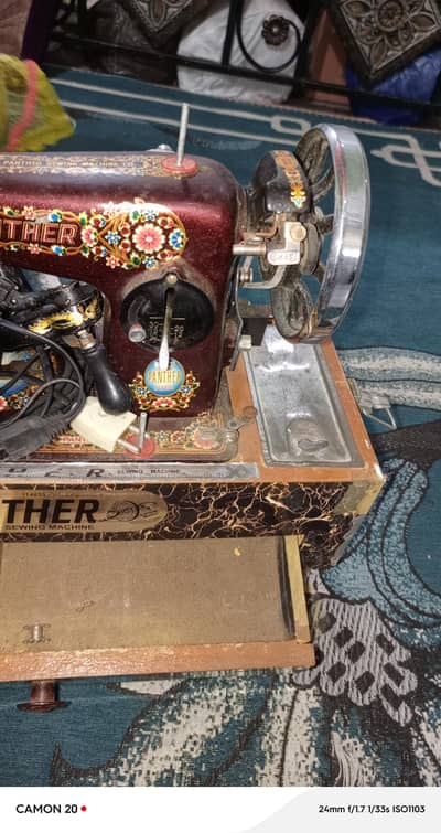 PANTHER Sewing Machine فروخت کے لیے دستیاب ہے۔ 0,3,1,3,4,1,1,6,9,8,4