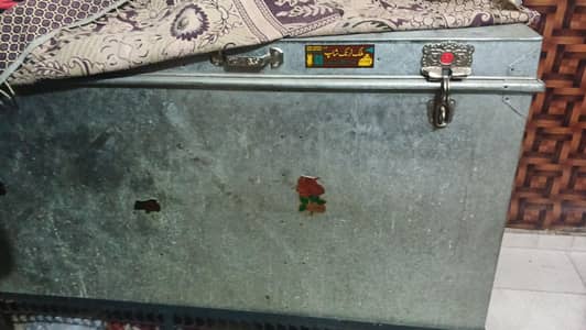 trunk with stand