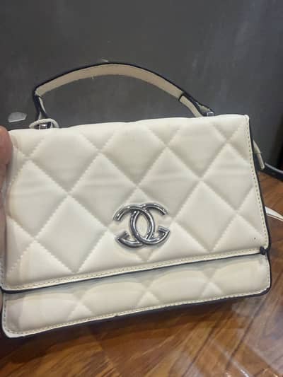 Crossbody bag white