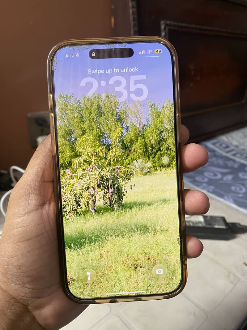 Apple iPhone 16 Pro Max 5