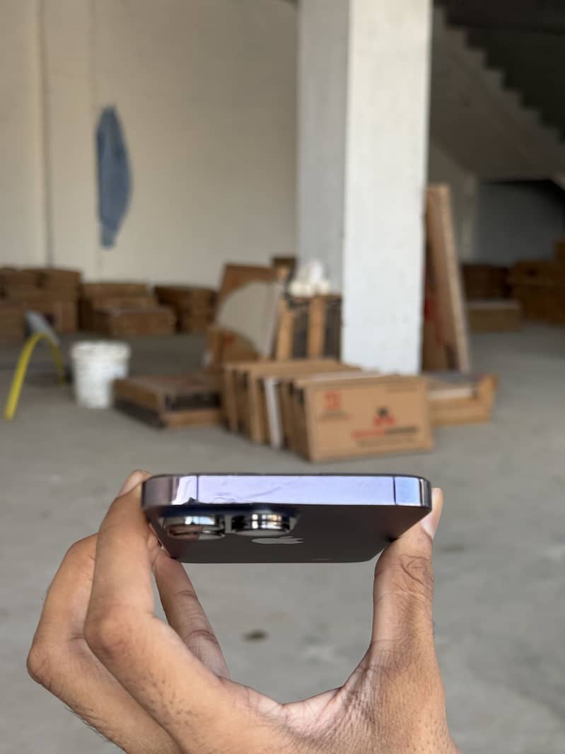 Apple iPhone 14 Pro Max 2