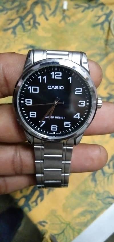 CASIO ORIGINAL WATCH IN GOOD & RUNNING CONDITION FOR SALE 03117418086