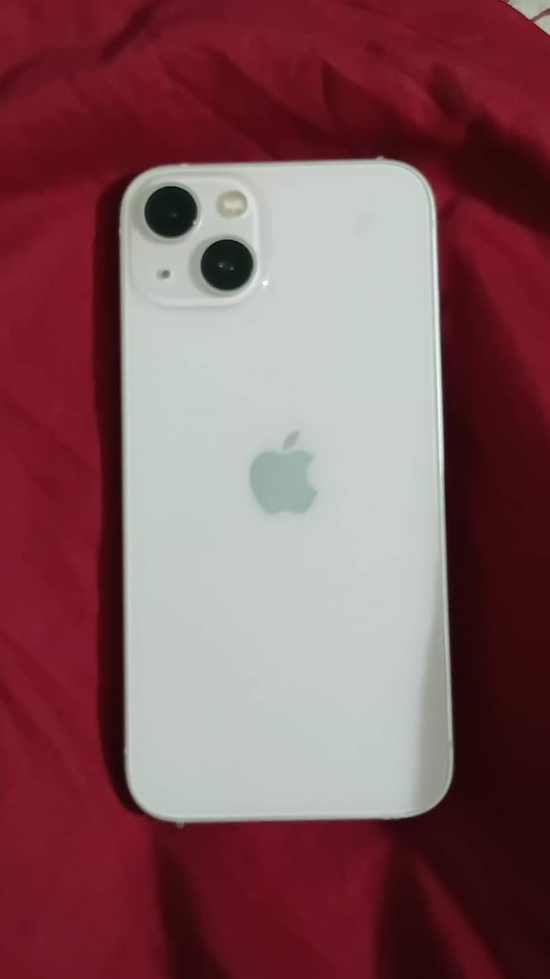 Apple iPhone 13 4