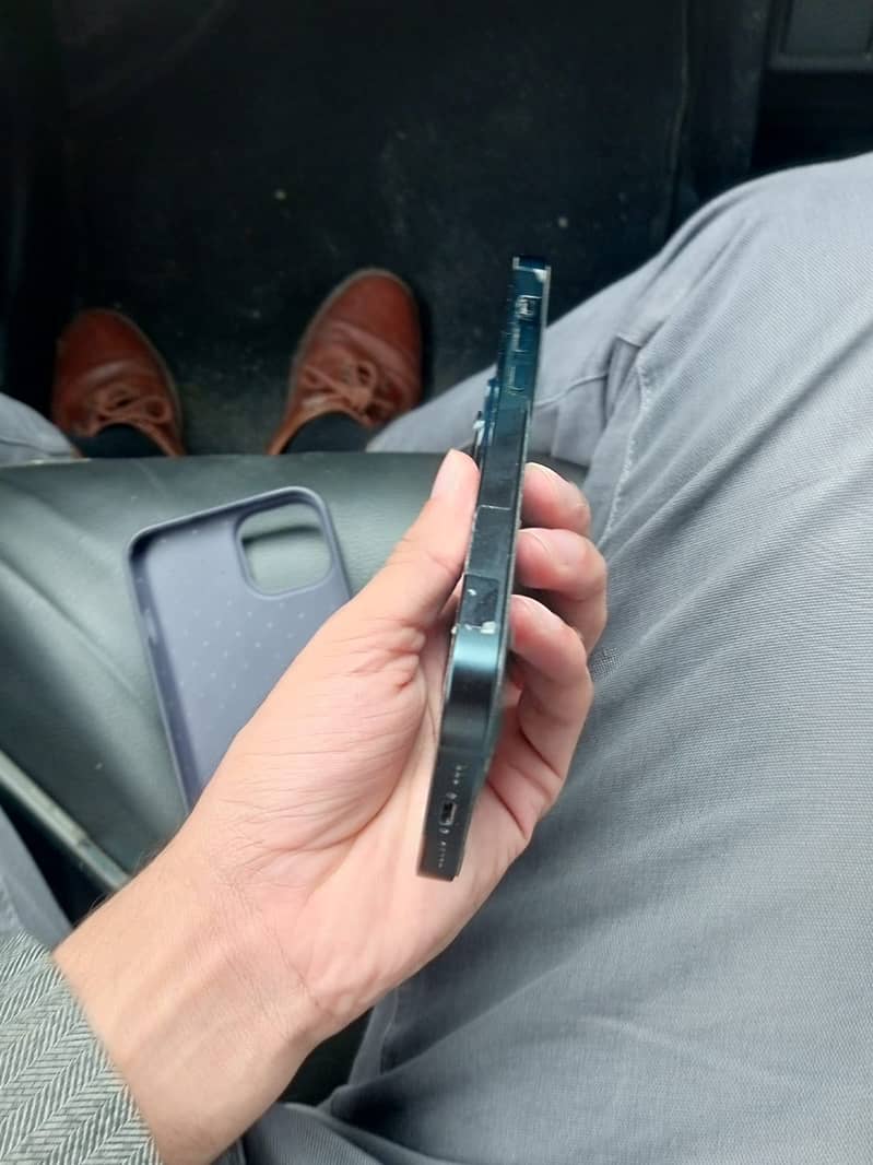 Apple iPhone 14 1