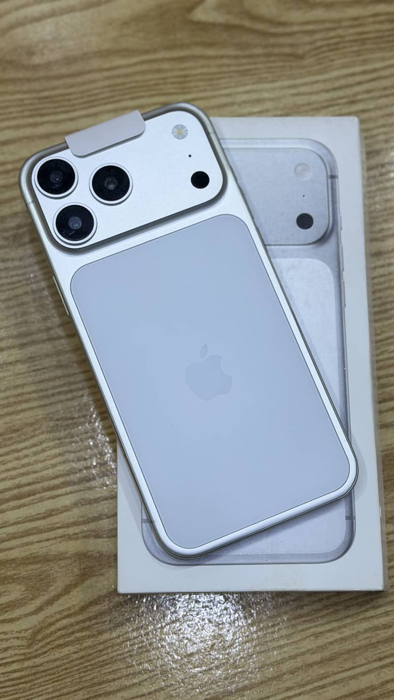Apple iPhone 17 Pro Max dummy model 5