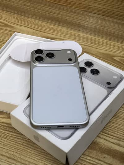 Apple iPhone 17 Pro Max dummy model