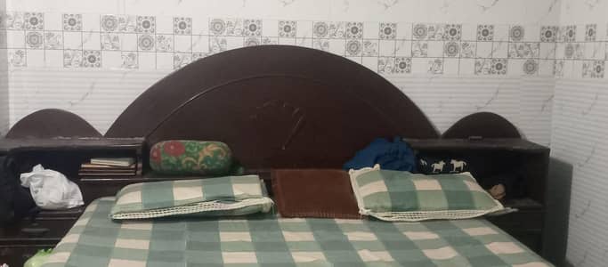 Bed set and dressing