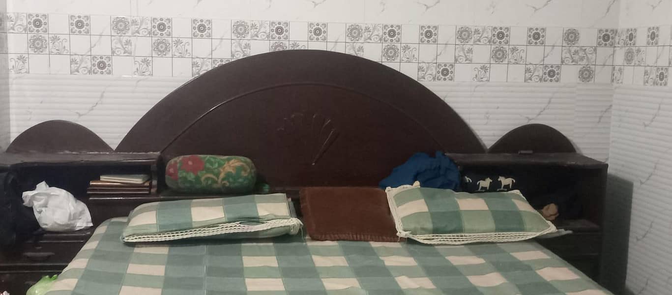 Bed set and dressing 0
