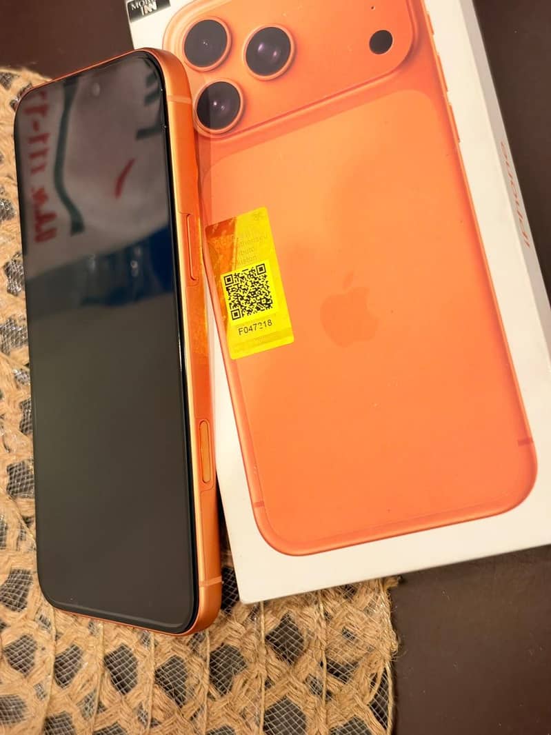 Apple iPhone 17 Pro Max 0