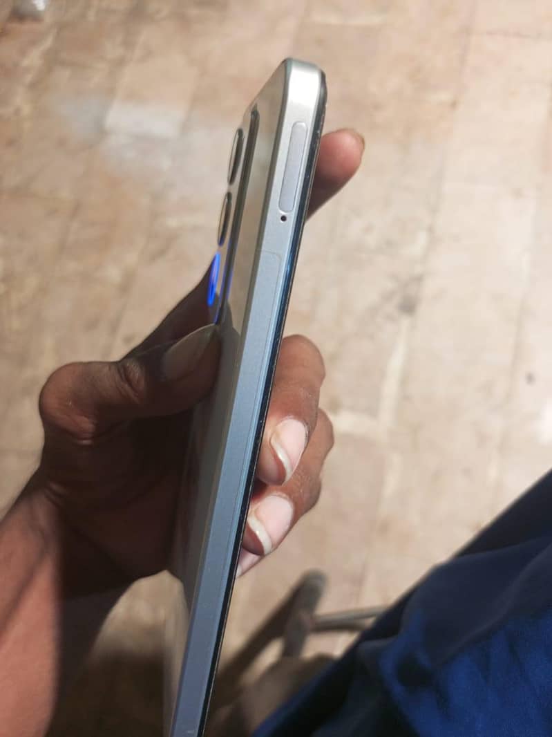 Realme C71 4