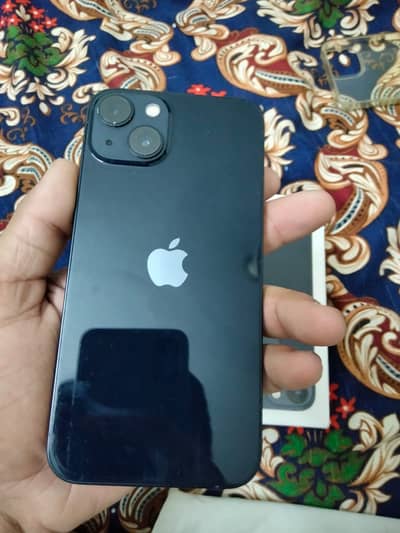 Apple iPhone 13